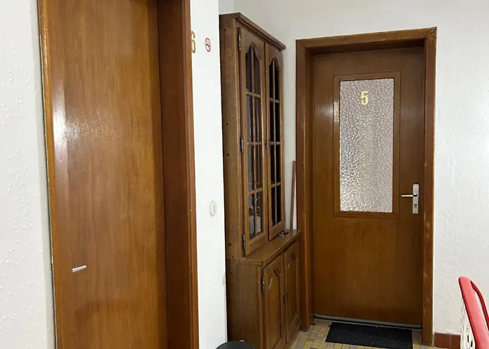 Chez Zhang Капсульный отель Дифферданж